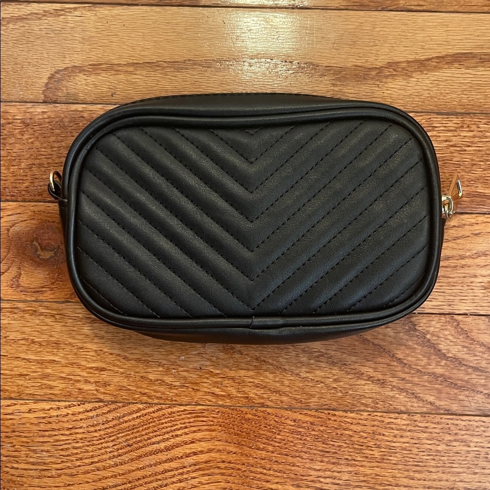Steve Madden Black Belt Bag  Zip Pouch